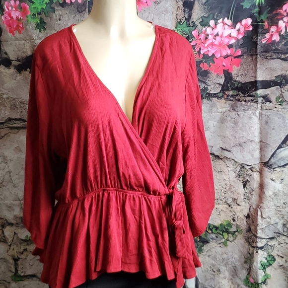 Blue Leopard Tops - Blue Leopar long sleeve top Sz 2X